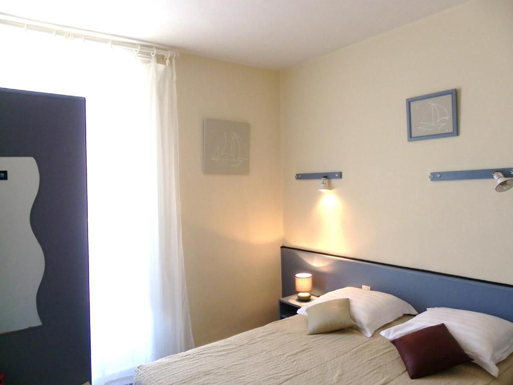 Hotel Kan Avel แซ็ง-ลูแนร์ ภายนอก รูปภาพ